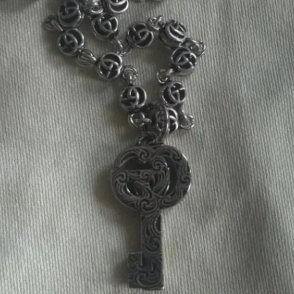 Gucci key pendant GG necklace - Picture 4 of 5
